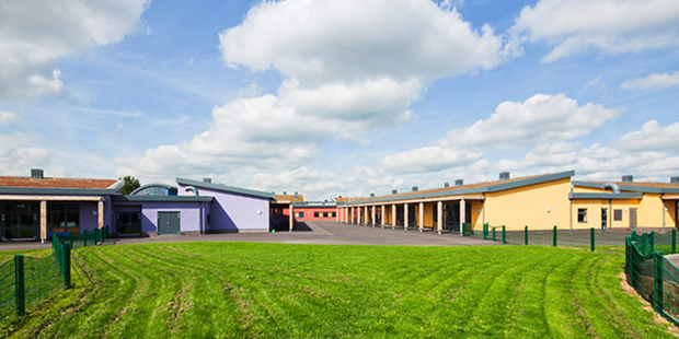 home-manor-green-school
